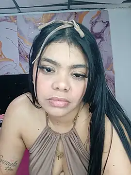 luxuryluna online show from 06/25/26, 11:42