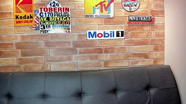 Snapshot of foxy_antonela chatting on 07/14/26, 02:38 foxy antonela online show from 07/14/26, 02:38