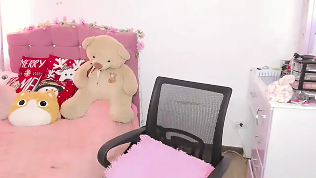 Sofia honey  online show from 06/10/26, 01:54