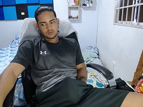 louis rueda online show from 06/25/26, 01:48