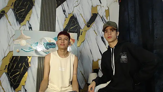 Snapshot of KING_LOVERS1 chatting on 06/19/26, 01:59 KING LOVERS1 online show from 06/19/26, 01:59