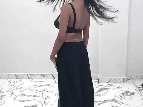priya-roy61 online show from 07/12/26, 08:16