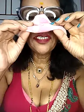 Snapshot of Kannada_telugu_lesbians chatting on 06/19/26, 05:12 Kannada telugu lesbians online show from 06/19/26, 05:12