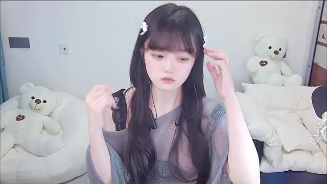 Evil-Bunny007 online show from 05/26/26, 01:07