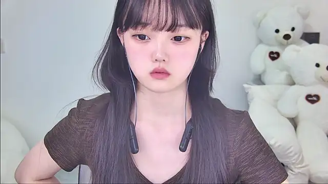 Evil-Bunny007 online show from 06/10/26, 11:42