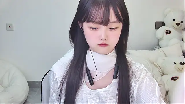 Evil-Bunny007 online show from 06/13/26, 12:36