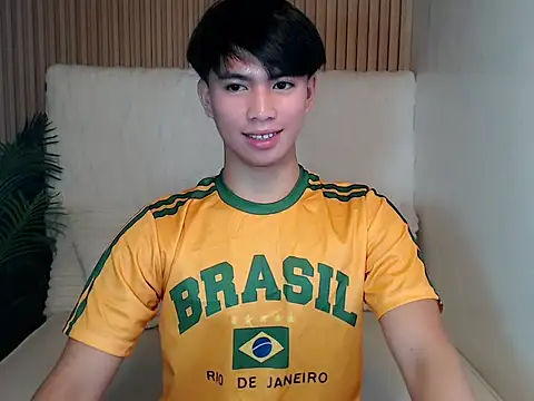Snapshot of horny_jamesxx chatting on 05/25/26, 01:33 horny jamesxx online show from 05/25/26, 01:33