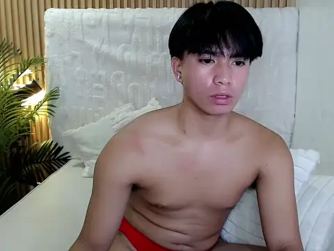 Snapshot of horny_jamesxx chatting on 06/13/26, 01:20 horny jamesxx online show from 06/13/26, 01:20