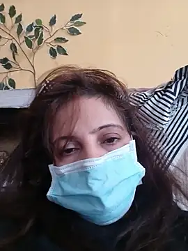Snapshot of tanya2610 chatting on 05/15/26, 08:21 tanya2610 online show from 05/15/26, 08:21