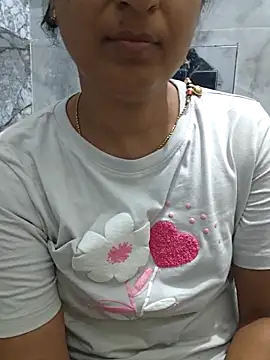 Snapshot of Radhika_rekha_kannada chatting on 05/15/26, 05:09 Radhika rekha kannada online show from 05/15/26, 05:09