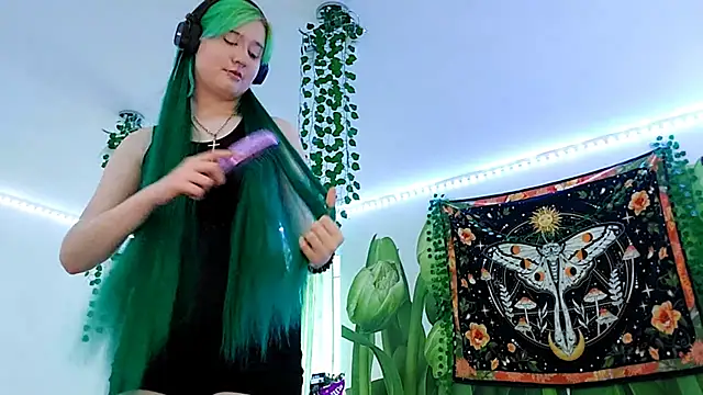 HunXena online show from 06/17/26, 04:41