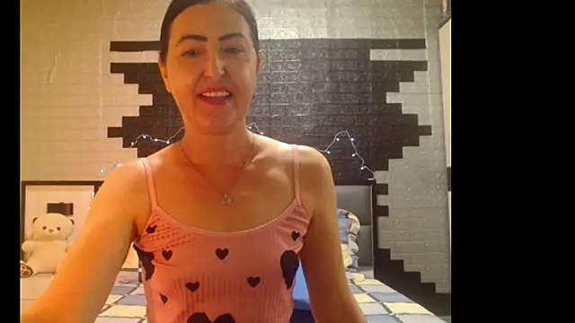 Ada Vera online show from 05/19/26, 02:01