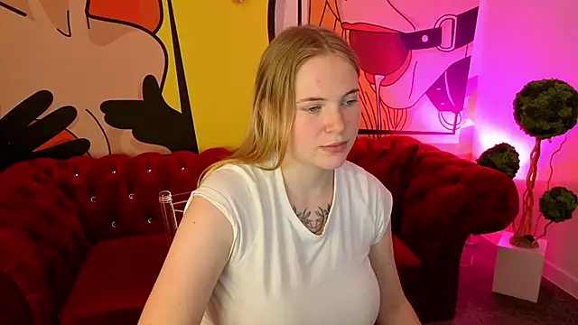 NikkyReyyy online show from 06/07/26, 06:06