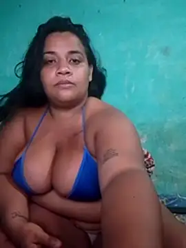 Snapshot of sexy-latina24u chatting on 05/15/26, 02:46 sexy-latina24u online show from 05/15/26, 02:46