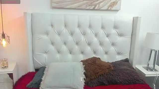 Cataleyaa 22 online show from 05/14/26, 08:26