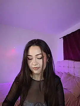paariiss  online show from 05/28/26, 12:30