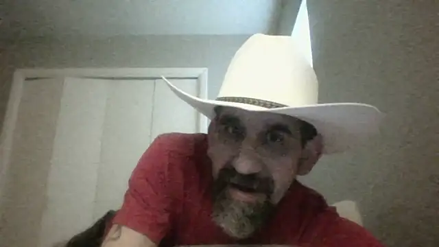 Snapshot of old_Domino chatting on 06/16/26, 12:35 old Domino online show from 06/16/26, 12:35