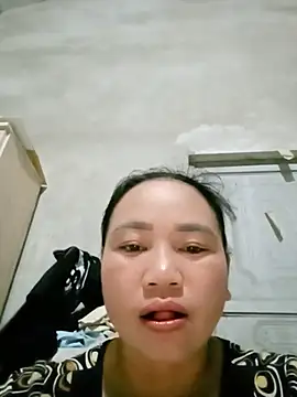Snapshot of Elizabeo chatting on 05/27/26, 12:24 Elizabeo online show from 05/27/26, 12:24