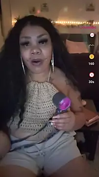 Snapshot of NailGoddessnow chatting on 10/19/25, 03:51 NailGoddessnow online show from 10/19/25, 03:51