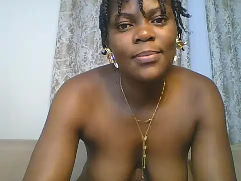 Snapshot of dollface_bela chatting on 06/25/26, 04:23 dollface bela online show from 06/25/26, 04:23