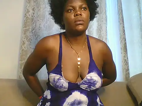 Snapshot of dollface_bela chatting on 06/28/26, 11:05 dollface bela online show from 06/28/26, 11:05