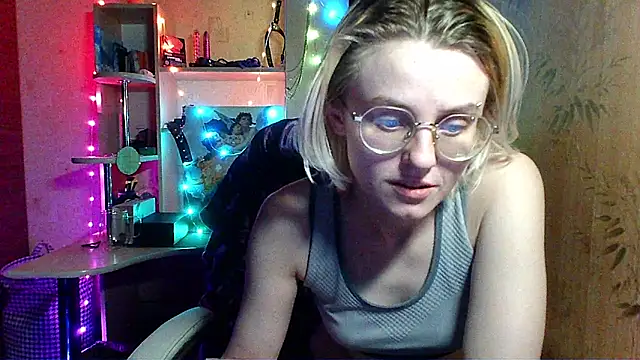   Freya    online show from 05/20/26, 11:55