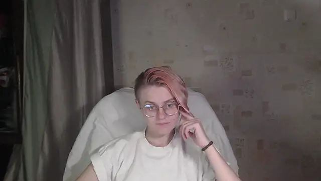   Freya    online show from 07/15/26, 02:44
