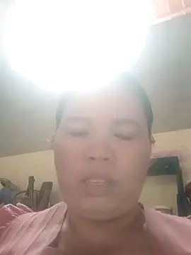 Snapshot of -Yeyi- chatting on 05/24/26, 10:20 -Yeyi- online show from 05/24/26, 10:20