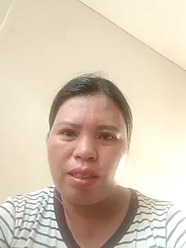 Snapshot of -Yeyi- chatting on 05/31/26, 10:22 -Yeyi- online show from 05/31/26, 10:22