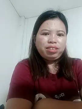 Snapshot of -Yeyi- chatting on 06/05/26, 10:04 -Yeyi- online show from 06/05/26, 10:04