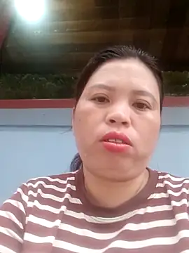 Snapshot of -Yeyi- chatting on 06/08/26, 11:38 -Yeyi- online show from 06/08/26, 11:38