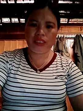 Snapshot of -Yeyi- chatting on 06/11/26, 04:54 -Yeyi- online show from 06/11/26, 04:54