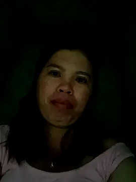 Snapshot of -Yeyi- chatting on 06/21/26, 07:05 -Yeyi- online show from 06/21/26, 07:05
