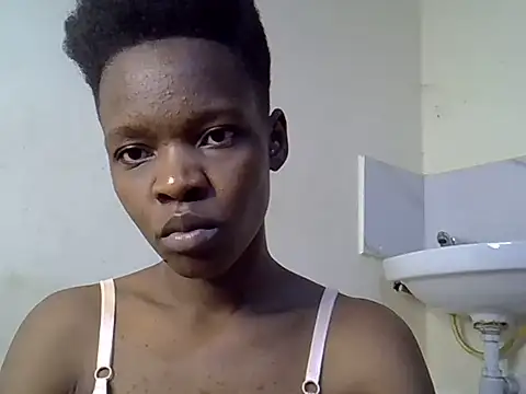 slender queen15 online show from 06/22/26, 03:42