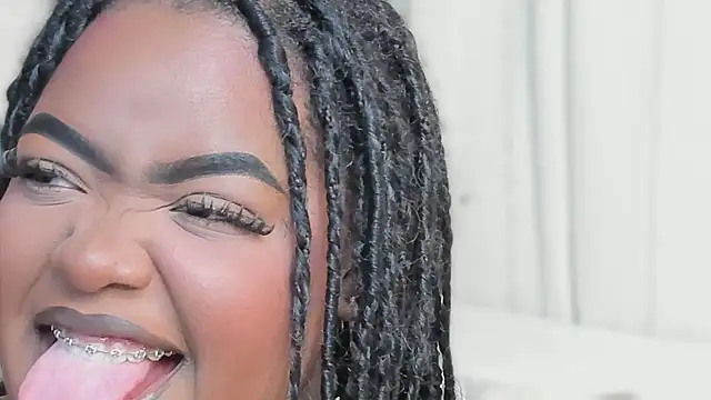 Ayanaa Ebony  online show from 06/06/26, 11:15