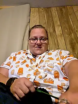 subbybabygirl696985 online show from 05/18/26, 01:28