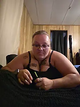 Snapshot of subbybabygirl696985 chatting on 07/20/26, 08:44 subbybabygirl696985 online show from 07/20/26, 08:44
