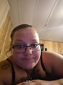 Snapshot of subbybabygirl696985 chatting on 07/23/26, 07:45 subbybabygirl696985 online show from 07/23/26, 07:45
