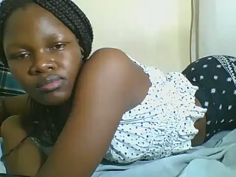 Sweetgal2025 online show from 06/14/26, 08:22