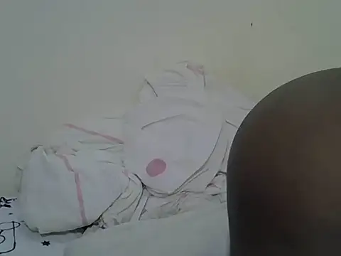Snapshot of Curvy_nelly1 chatting on 06/25/26, 02:22 Curvy nelly1 online show from 06/25/26, 02:22