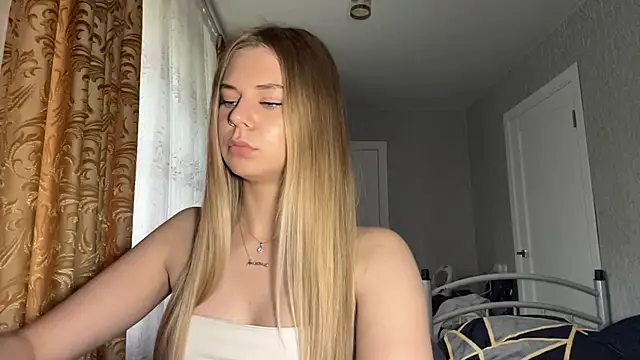 HoneysPiee online show from 06/03/26, 02:33