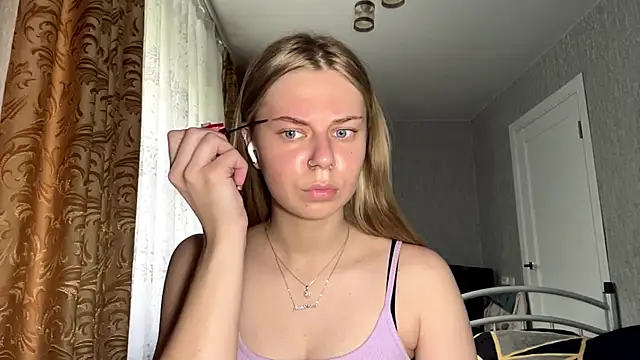 HoneysPiee online show from 06/06/26, 10:09