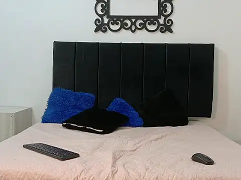 SamanthaLaurent online show from 07/12/26, 07:21
