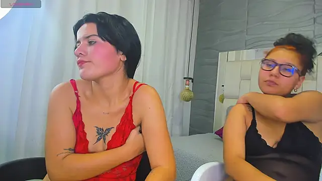 Lia  Kalifa online show from 05/28/26, 06:00