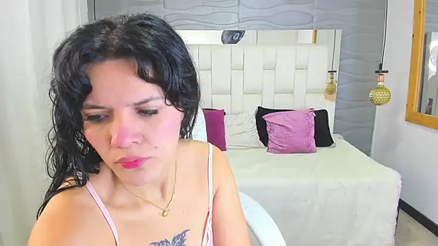 Lia  Kalifa online show from 07/02/26, 08:48