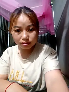 HoaHongXanh22 online show from 05/27/26, 08:33