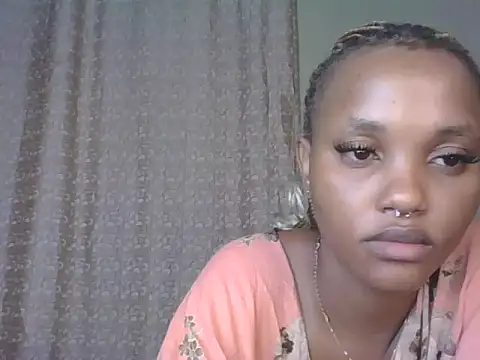 Snapshot of PrettyT5 chatting on 06/28/26, 05:52 PrettyT5 online show from 06/28/26, 05:52
