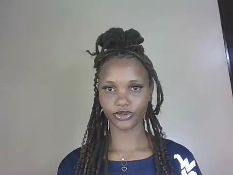 Snapshot of PrettyT5 chatting on 08/04/26, 08:22 PrettyT5 online show from 08/04/26, 08:22