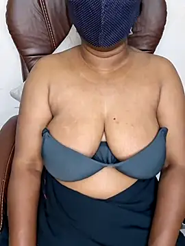 MISS-LOVEV online show from 06/08/26, 01:28