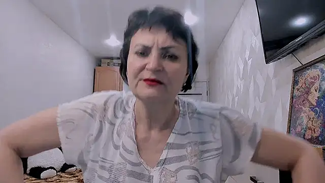 Snapshot of Helen_Beller chatting on 05/16/26, 09:57 Helen Beller online show from 05/16/26, 09:57